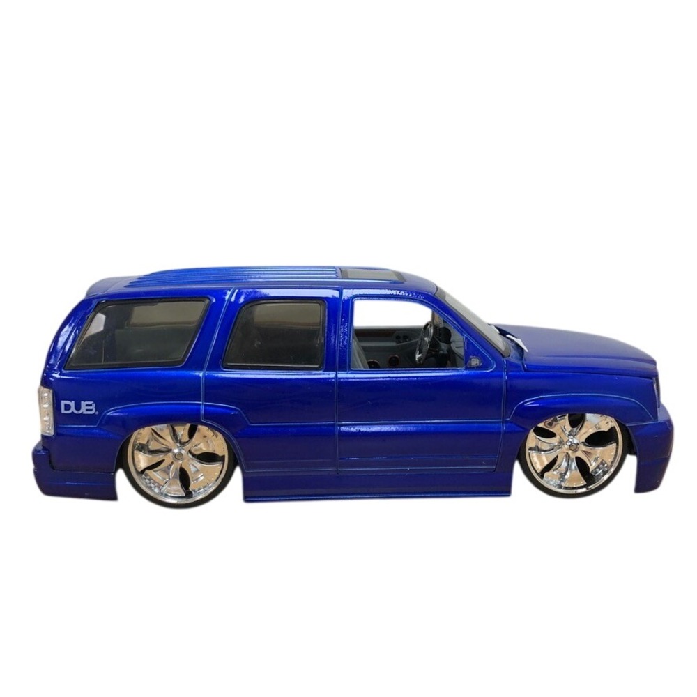 Jada Toys Cadillac Escalade DUB City Blue Custom SUV Chrome Spinners Toy Car